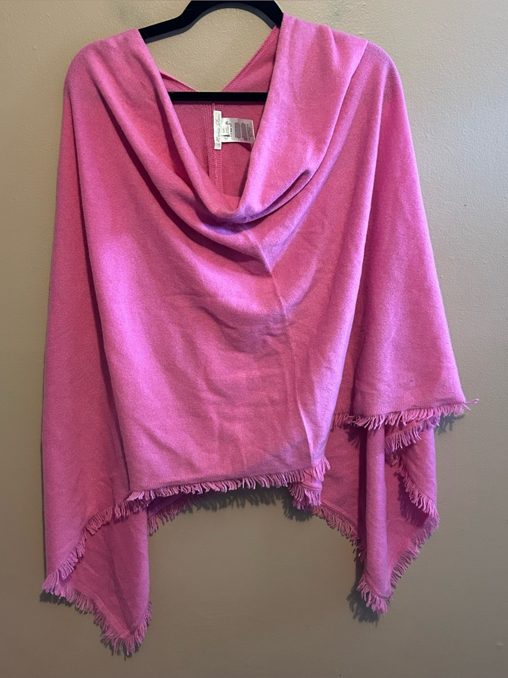 Minnie Rose 100% Cashmere Bubblegum Pink Shrug Poncho Cape